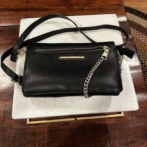 Steve Madden Black Pebbled Cross Body Satchel Bag With Gold Chain, Zipper & Logo